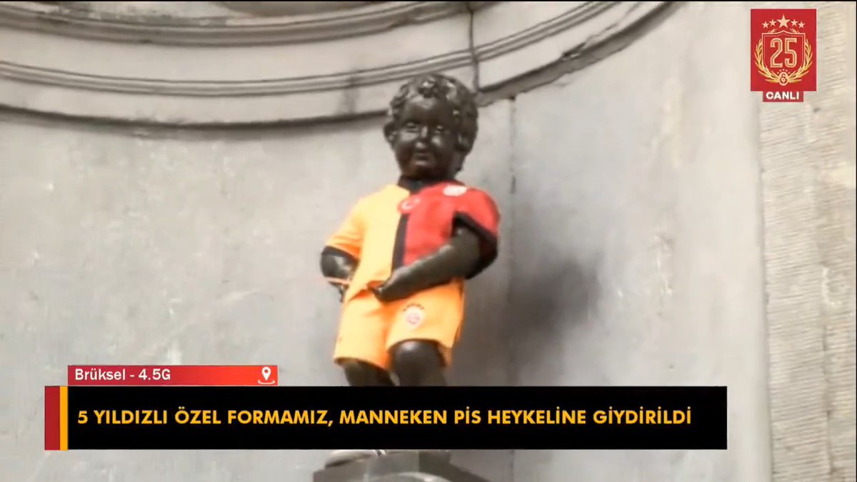 Brüksel'in 406 yıllık simgesi Manneken Pis heykeli, Galatasaray formasını giydi.