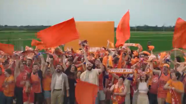 🎶 Fonteta... 🧡 Així sonarà LA PROMESA + Globotà 🎈 Demà dimecres, quan queden 𝟐 𝐦𝐢𝐧𝐮𝐭𝐬 per a començar el partit, 𝐭𝐨𝐭𝐬 𝐞𝐧 𝐩𝐞𝐮 𝐢 𝐛𝐮𝐟𝐚𝐧𝐝𝐞𝐬 𝐞𝐧 𝐚𝐥𝐭, per a corejar el nostre himne 🧡 "Som el Valencia Basket Un sentiment en comú Som el Valencia Basket La meua promesa és estar sempre amb tu" "UNA HISTÒRIA D’AMOR DES DE VALÈNCIA AL MÓN SER PART DE TU PER A MI ÉS UN HONOR T’ESTIMARÉ EN EL FRED I EN LA CALOR" "UNA FAMÍLIA AMB SORT TARONJA EL MEU COLOR SORT DE TROBAR-TE, DE PORTAR-TE DE PER VIDA EN EL MEU COR" 🎈 ɪ ɢʟᴏʙᴏᴛᴀ̀ Deixarem un globus a cada seient de la Fonteta, pleneu el vostre a temps, i just al acabar l'himne, farem una tremenda globotà 🔥 L'himne amb la lletra de La Fúmiga estarà al videomarcador. Prepareu les goles! 🔥