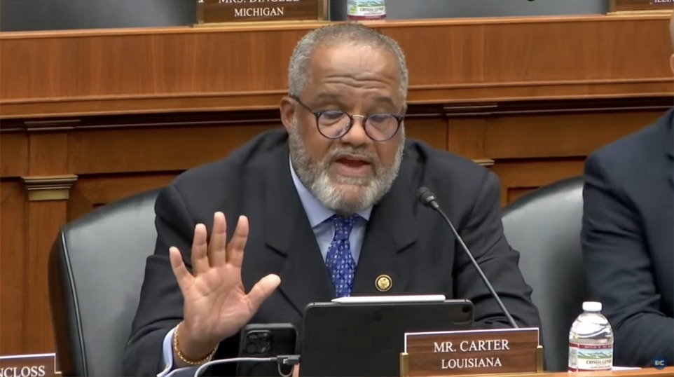 Rep. Carter: How could you possibly justify the termination of HIV vaccine studies? RFK Jr.: Every year Congress pours money into it and every year it accomplishes nothing Rep. Carter: These NIH dollars save lives RFK Jr.: Show me one life Rep. Carter: I can show you a lot of lives. I'm insulted that you suggest there aren't lives that have been lost from HIV