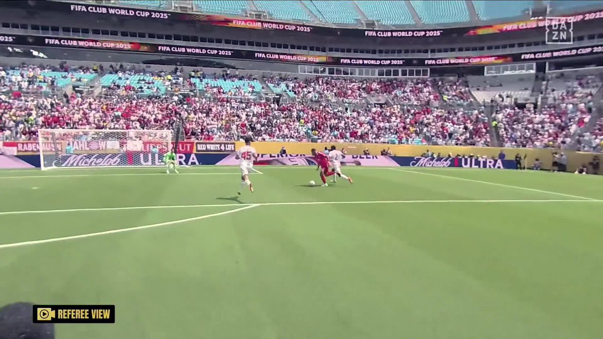 📹 keputusan penalti atau tidak dari kamera wasit