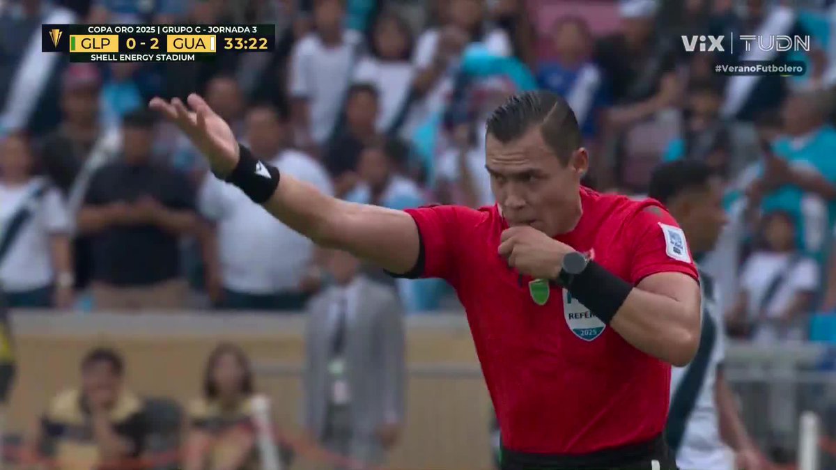 😱 Roja a Arenate… ¡pero el VAR la quita! 🟥📉 #VeranoFutbolero #CopaOro