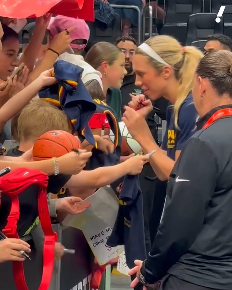 Lexie Hull makes time for fans ahead of the Fever-Storm game 🙌