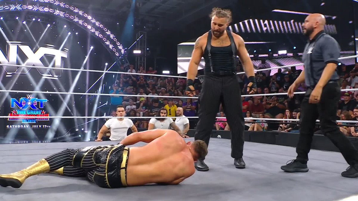 😤 😤 😤 Tony D’Angelo picks up the first fall in emphatic fashion! #WWENXT