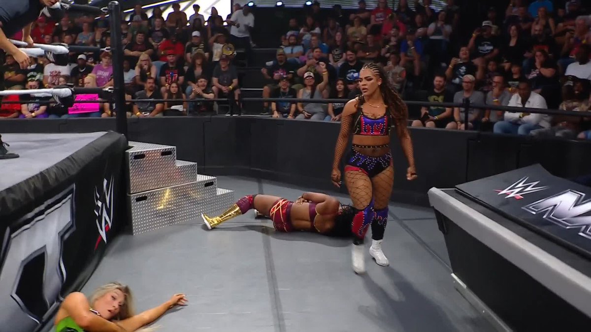 This match is already CHAOS! 🤯 #WWENXT