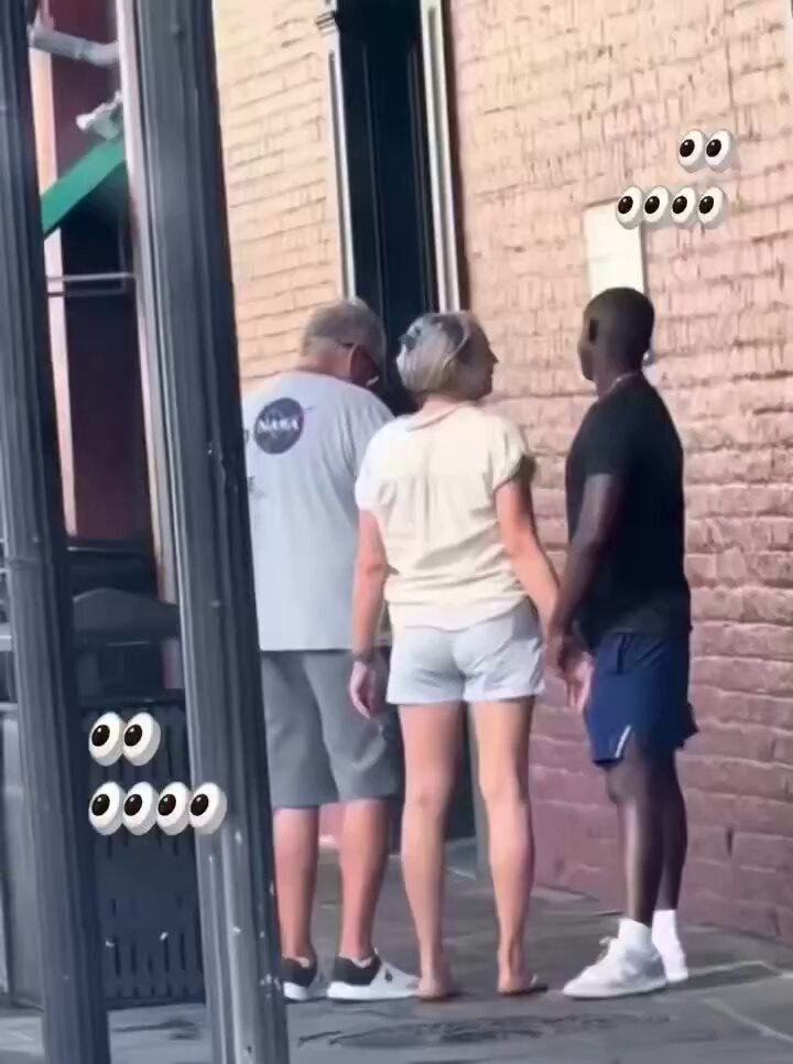 NO CONTEXT HUMANS This is really insane. Not good.