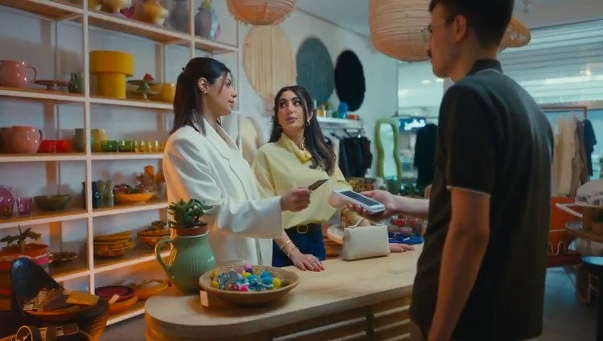 حملة #التجاري على البطاقات الائتمانية في الصيف: مكافآت ونقاط وخدمات واسترداد نقدي • لمزيد من التفاصيل.. زر موقعنا الإلكتروني أو اتصل على 1888225 Al Tijari CBK