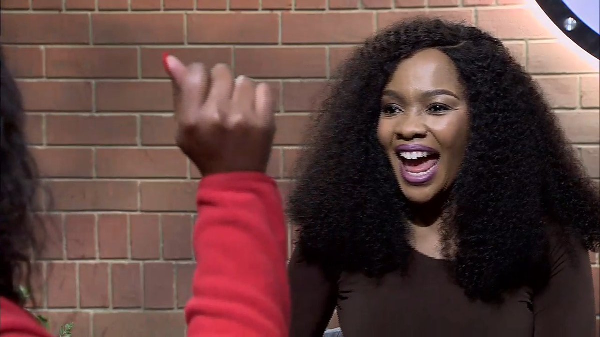 💅🏾 Side chick to side chick: Tshidi isn’t even married (yet), but she's out here giving advice. Kafa Dintle o confident tlhe..."The first and only wife eventually", o na le sebete! #etvScandal