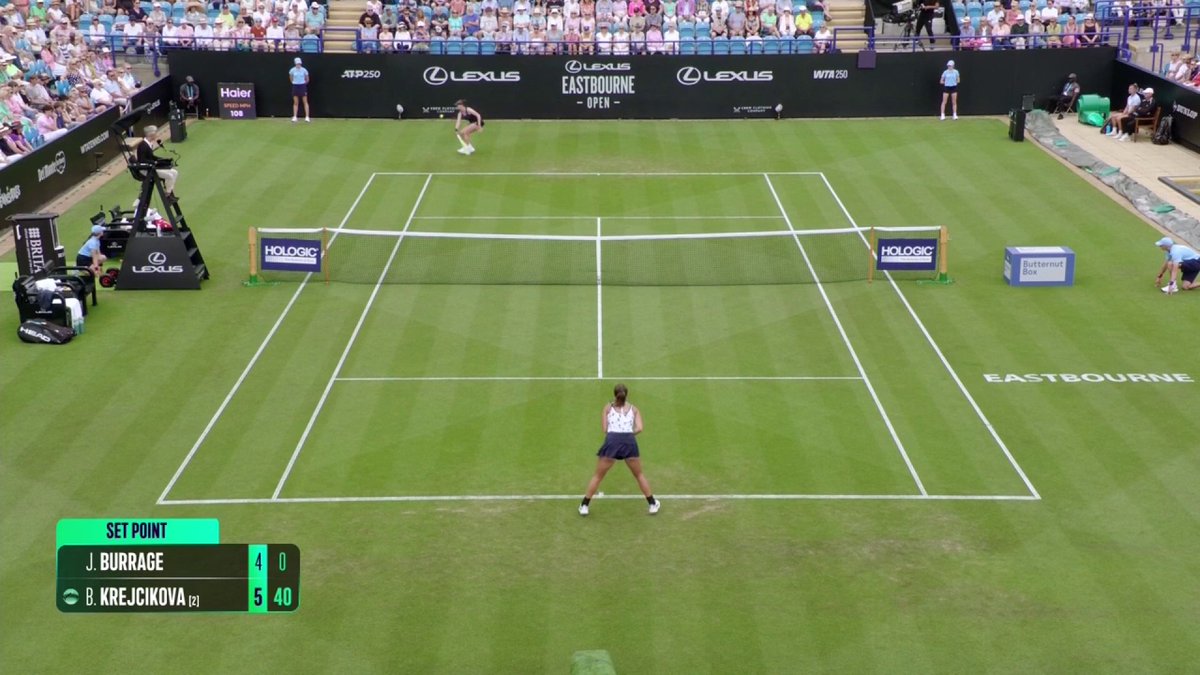 Wimbledon champion Barbora Krejcíkova takes the first set 6-4 over Britain's Jodie Burrage in 42 minutes. #BBCTennis