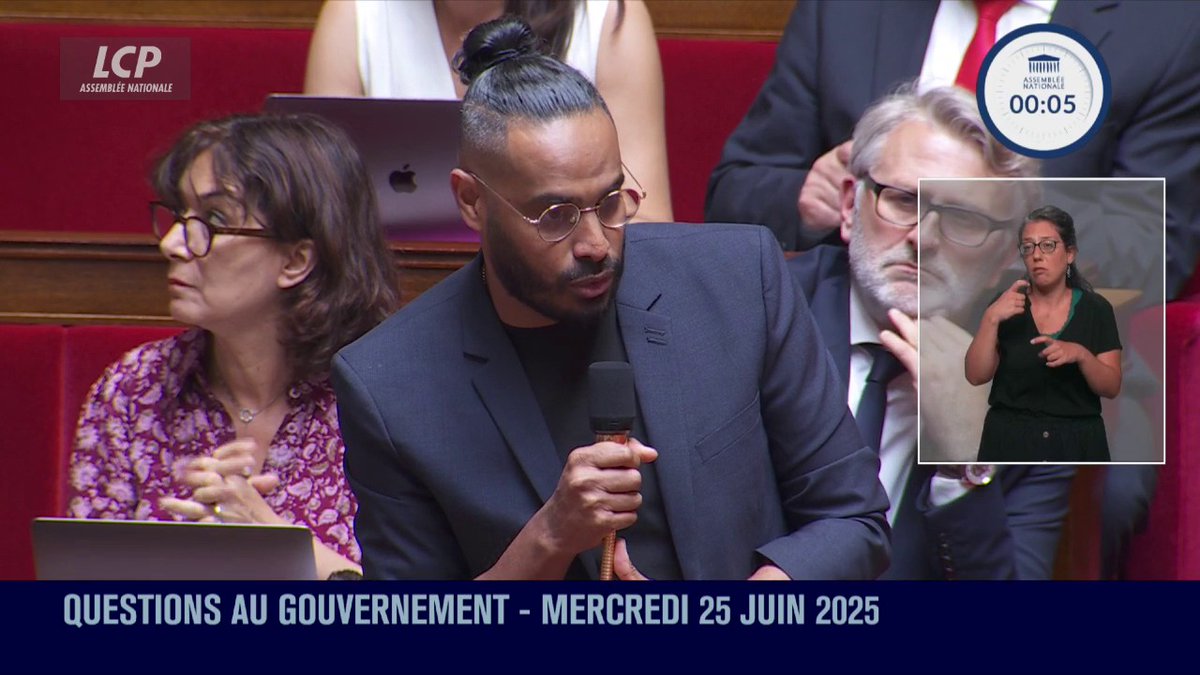 "On sait qui tient l'économie et le pouvoir quand on ne peut pas le citer dans cet hémicycle", répond Frédéric Maillot. #DirectAN #QAG