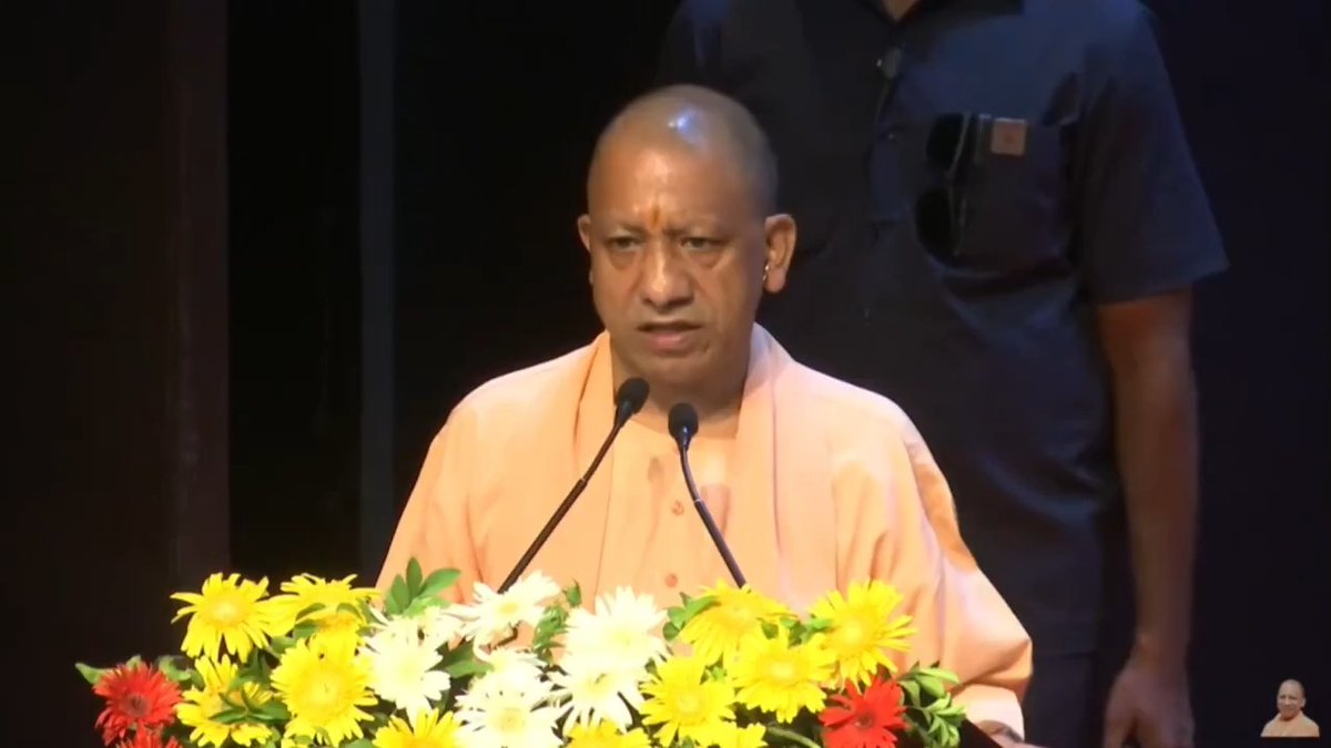 एक सामान्य परिवार में पैदा होने वाला व्यक्ति देश का प्रधानमंत्री और राष्ट्रपति बन सकता है, क्योंकि भारत एक लोकतांत्रिक देश है...