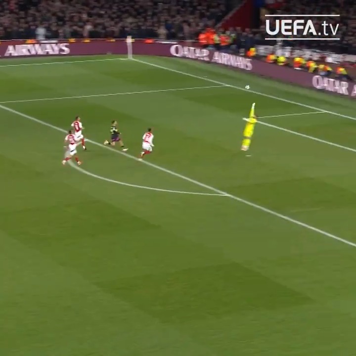Chip shot 🤤 #UCL
