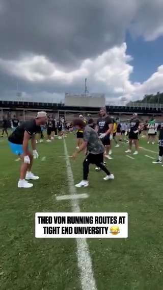 Honorary tight end 😂 Theo Von | TEU