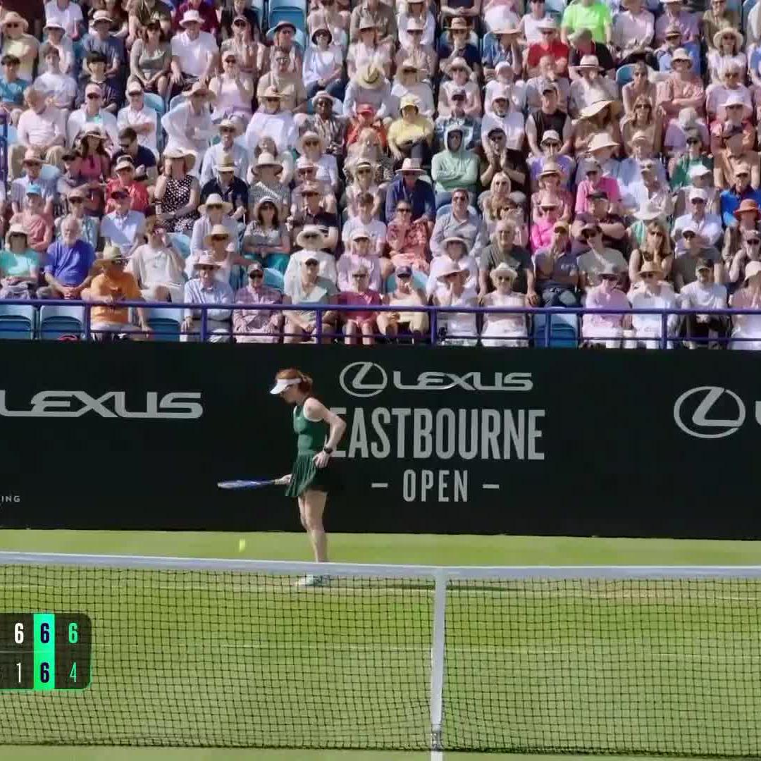 Magical Maya 🔮 Joint takes down Raducanu 4-6, 6-1, 7-6(4)! #LexusEastbourneOpen