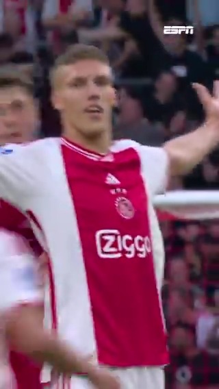 Een goal die bij Ajax niet snel zal worden vergeten ☄️😮💨