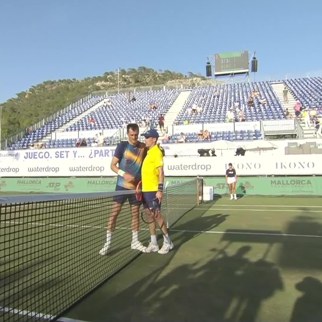 Back in the quarter-finals 🔥 Roberto Bautista Agut defeats Tomic 6-3 6-3 to make his fourth consecutive quarter-final in Mallorca! #MallorcaChampionships