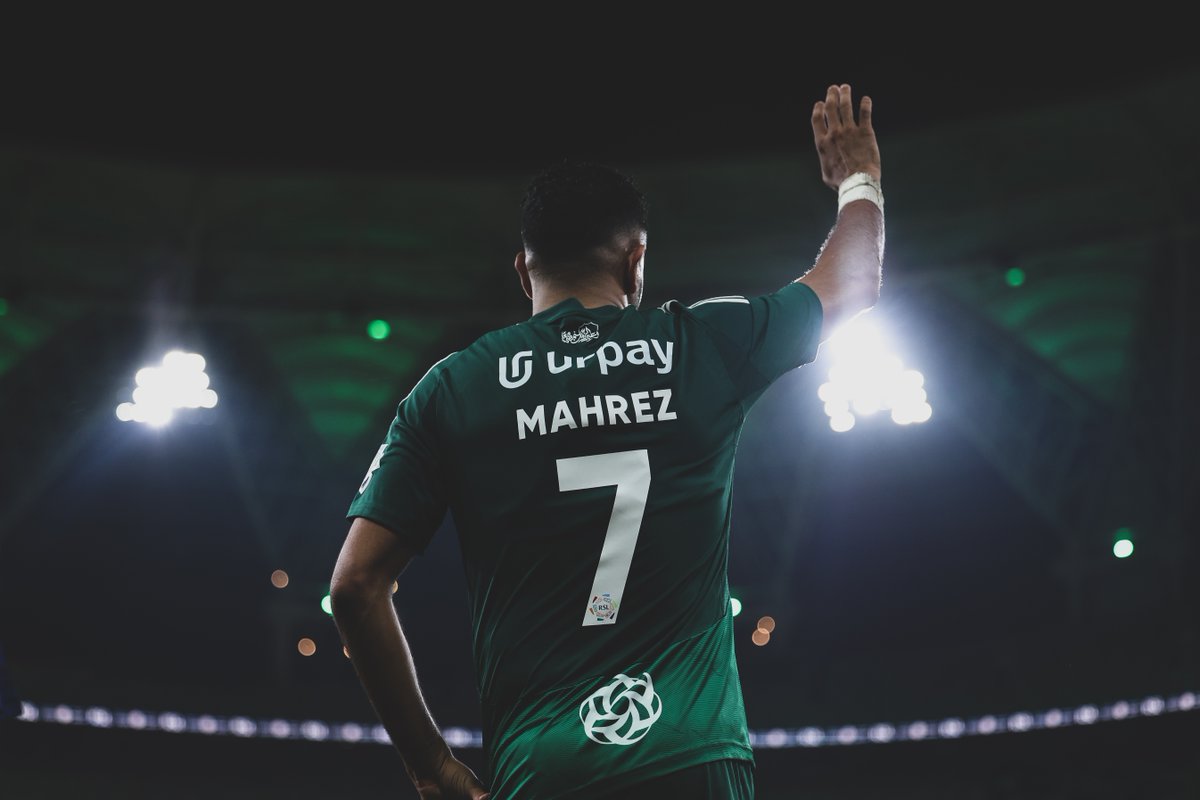 "كونترول" محرز: علامة مسجلة™️ #دوري_روشن_السعودي | Riyad Mahrez