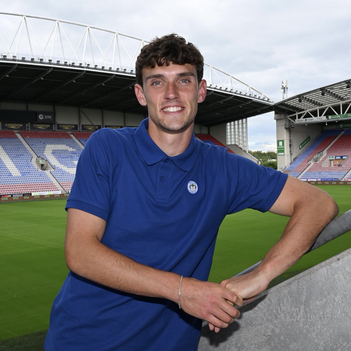 📈 Learning from loans 📖 The next chapter 🗣️ Influence of the Gaffer Get to know, Dara Costelloe. 🎤 #wafc 🔵⚪️