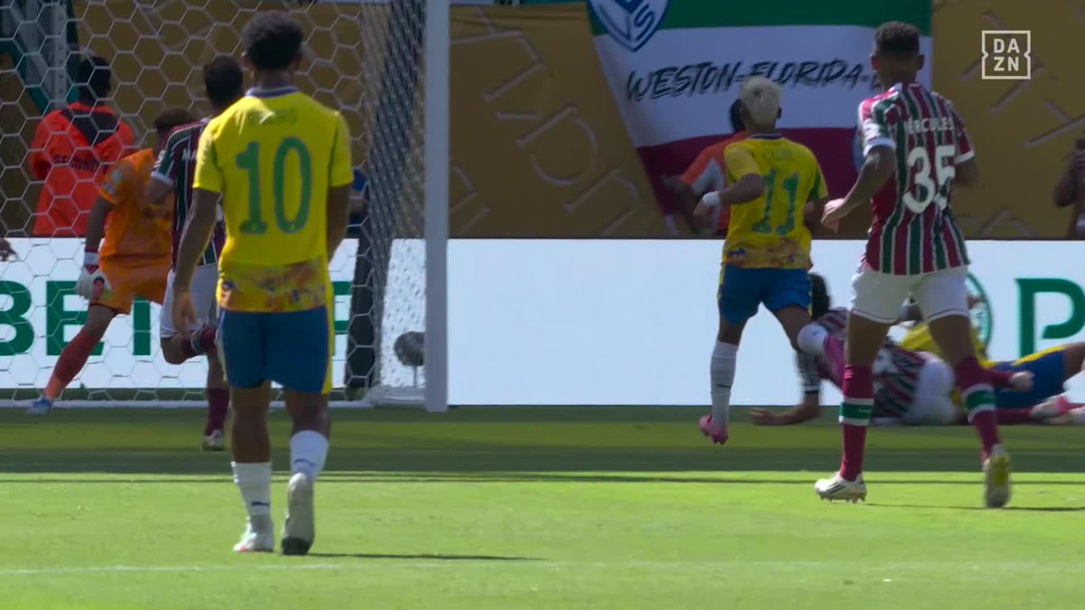 "Mamelodi Sundowns" Porque igualó sin goles ante Fluminense y quedó eliminado del Mundial de Clubes. Lo intentaron hasta el final pero no pudieron, terminaron pidiendo la hora los brazucas cagones hijos de re mil puta. Todo es dolor, déjenme solo.