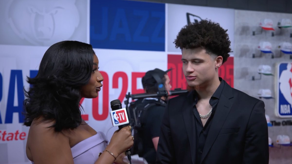 Who are Walter Clayton Jr.'s G.O.A.T.S. of the South? 🐐😂 He chopped it up with Taylor Rooks on the #NBADraft red carpet 🤝