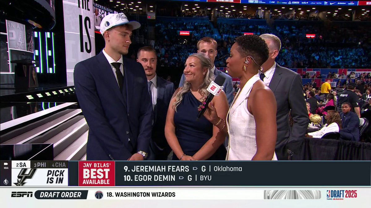 "They're here for me, and I wouldn't be here without them." Cooper Flagg gives his family and friends their flowers after getting selected first overall in the NBA draft 🤩❤️