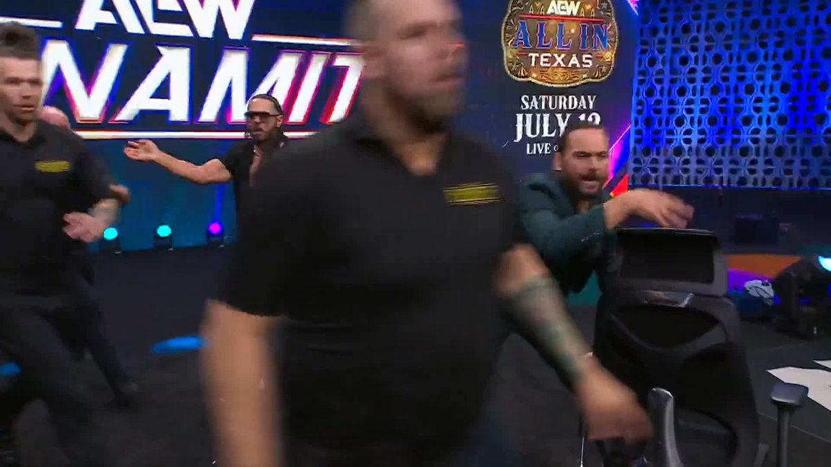 The challenge is laid out! @SwerveConfident + Will Ospreay • ウィル・オスプレイ want The @YoungBucks at #AEWAllInTexas with their EVP positions on the line! Watch #AEWDynamite LIVE on TBS &amp; MAX