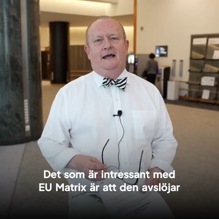 Skamlösa sossar! Magdalena Andersson skyller matprisökningen på Jimmie Åkesson och Sverigedemokraterna. Men nu visar det sig att i nio av tio fall röstar S för att höja kostnaderna för svenska hushåll och företag.