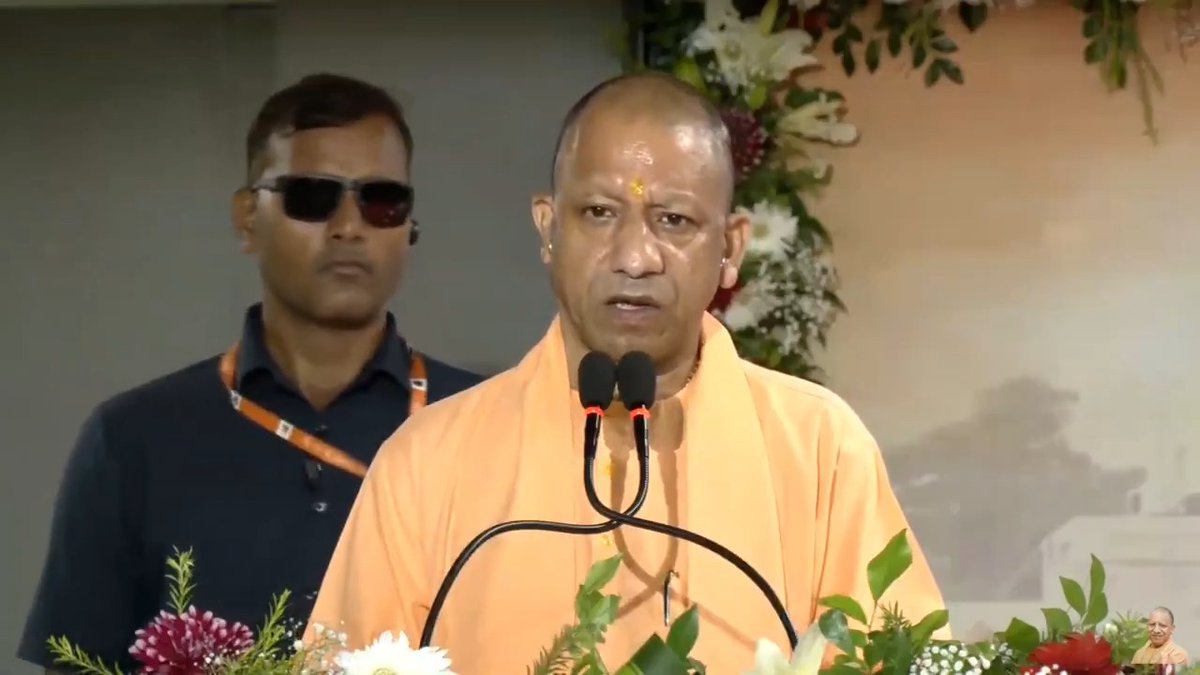 मैं CEL को धन्यवाद दूंगा, जिन्होंने स्मार्ट क्लास रूम के साथ हमें जोड़ने में मदद की है...