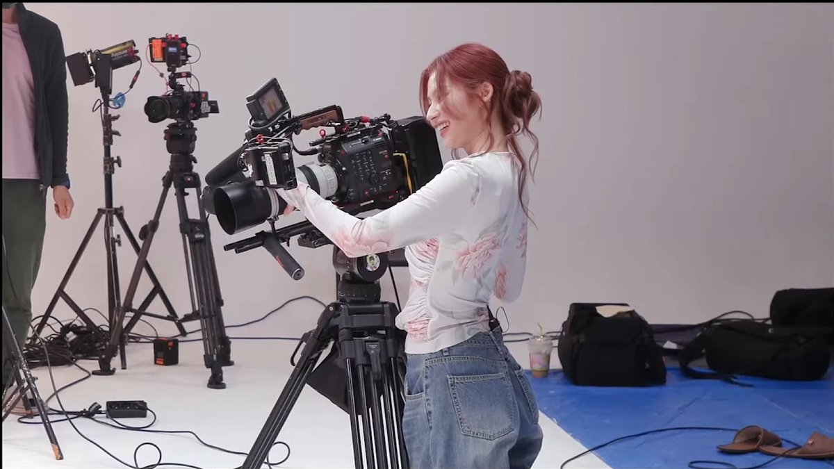 Sana playing with the camera, she's so cute 😭
