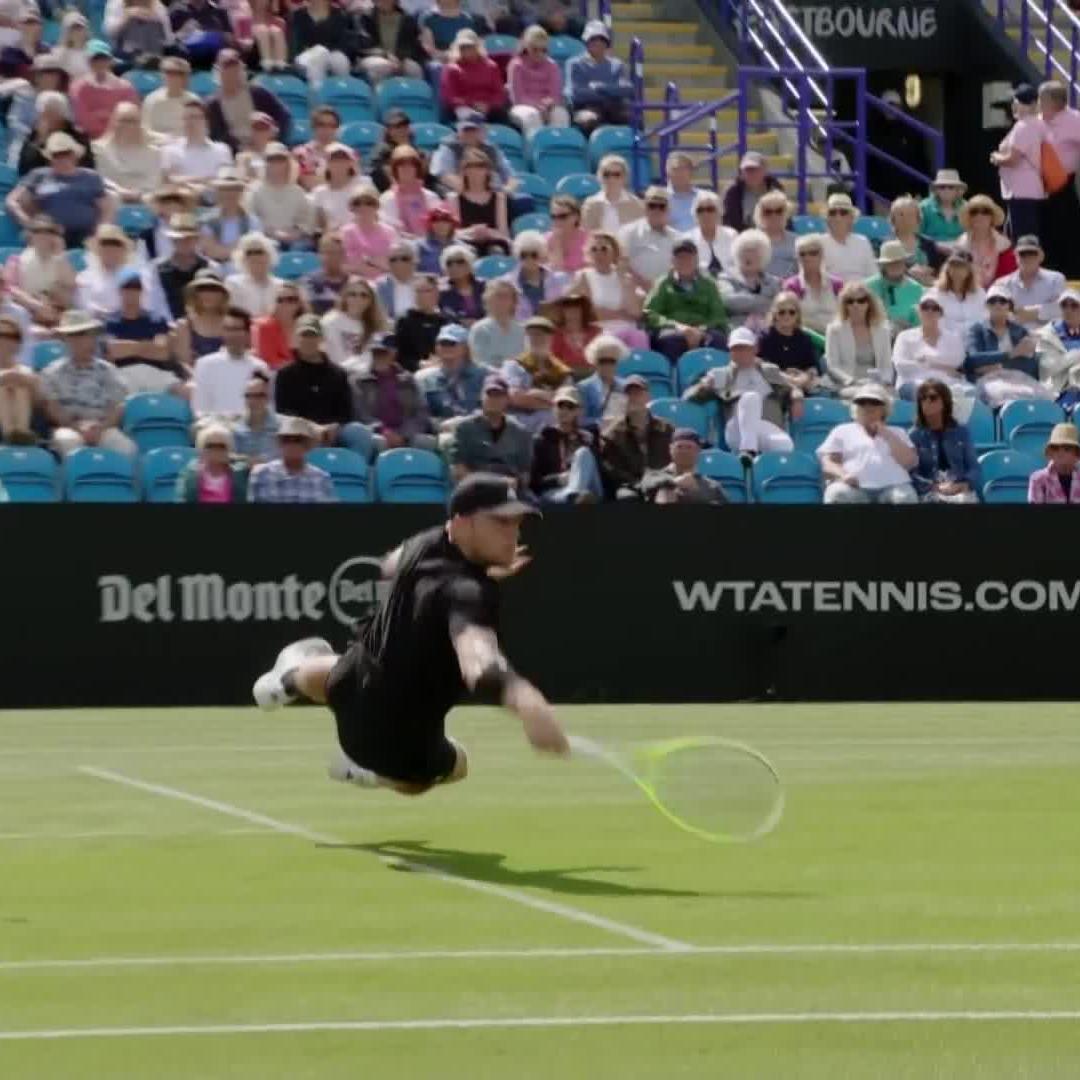 "One for the highlight reel!" 🔥 Alejandro Davidovich Fokina #LexusEastbourneOpen