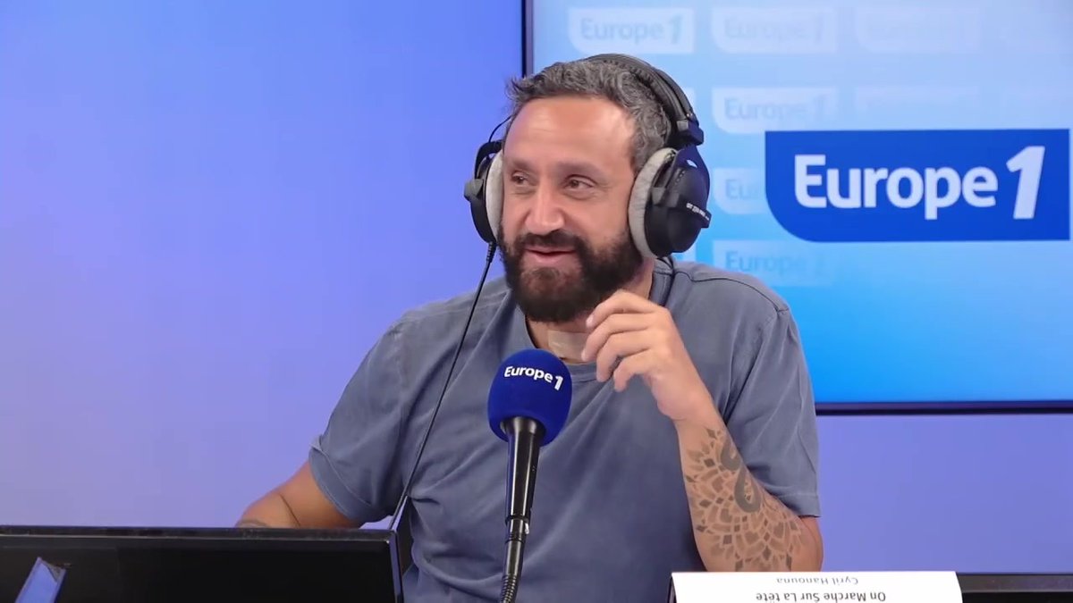 La surprise des chroniqueurs pour la dernière de Cyril Hanouna sur #Europe1 😂 dans #OMSLT