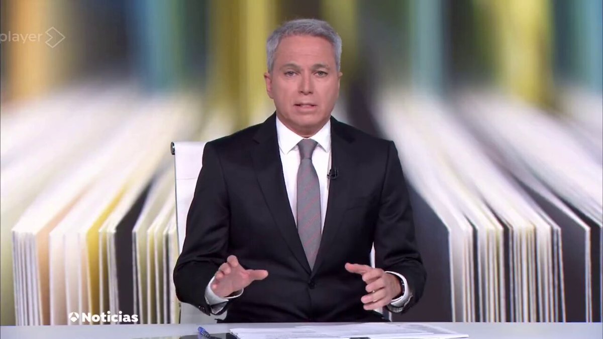 Vicente Vallés: “Siempre se ha considerado que el orden lógico de las cosas es que aquellos que comenten un delito se arrepientan y pidan perdón y la sociedad los perdone. Pero en la España de este tiempo las cosas se hacen al revés. Y además elimina los delitos del código penal, los indulta, y los amnistía. Y los delincuentes no solo no piden disculpas sino que se comprometen a volverlo a hacer”