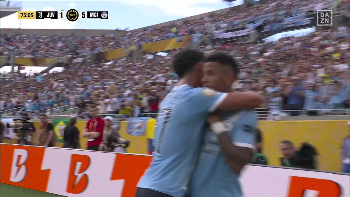 ๐จ SAVINHO WITH AN ABSOLUTE STUNNER!!!! One of the goals of the tournament! ๐ง๐ท Juventus 1-5 Manchester City