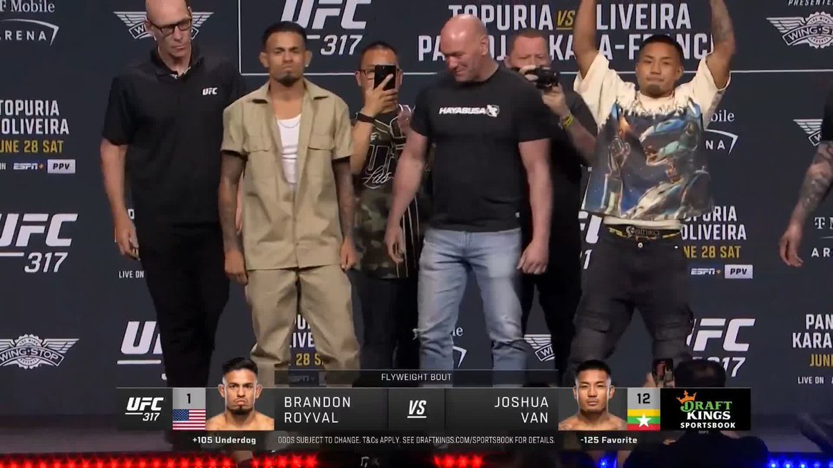 Royval vs. Van absolutely RULES! 🔥🔥🔥 #UFC317