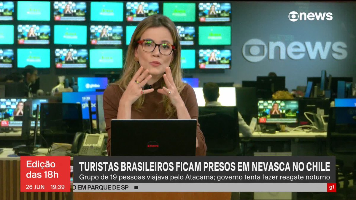 🚨ATENÇÃO: Um grupo de 19 turistas brasileiros está preso há dois dias em uma nevasca na região do Atacama, no Chile.