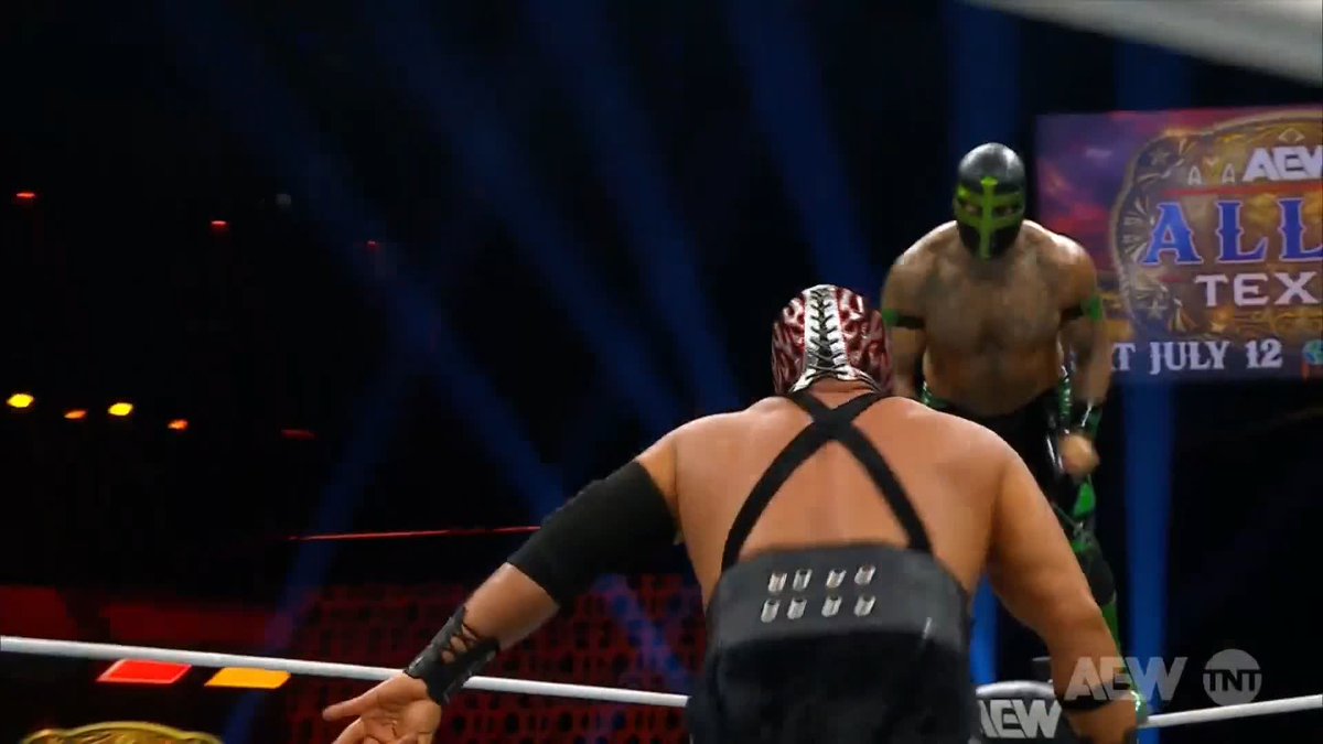 Great teamwork on display from TEMPLARIO CMLL + @BrodyxKing! Watch #AEWCollision on TNT & MAX