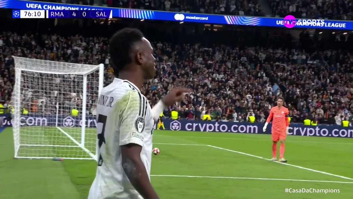 AULA DE CONTRA ATAQUE DO REAL MADRID CONTRA O SALZBURG! Vinicius Júnior recebeu, cortou pra canhota e bateu no canto esquerdo do goleiro!