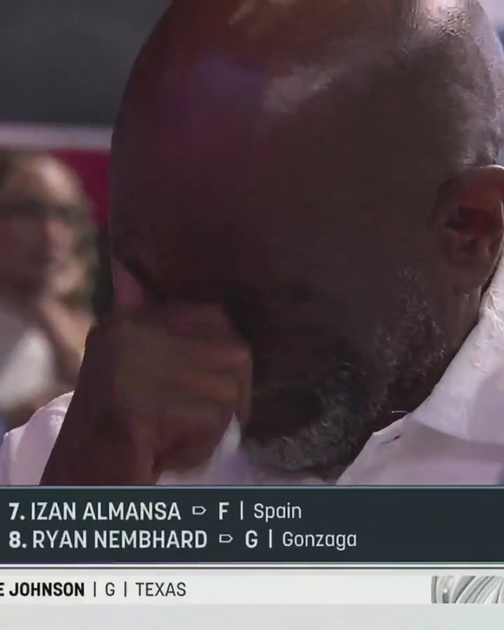 Javon Small's grandpa got emotional watching his grandson get drafted in the second round 🥹 Too wholesome ❤️