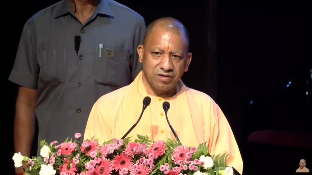 उत्तर प्रदेश को एक नई पहचान दिलाने के लिए हमने आदरणीय प्रधानमंत्री श्री Narendra Modi जी की प्रेरणा से परंपरागत उद्यम को एक नई पहचान दी है...