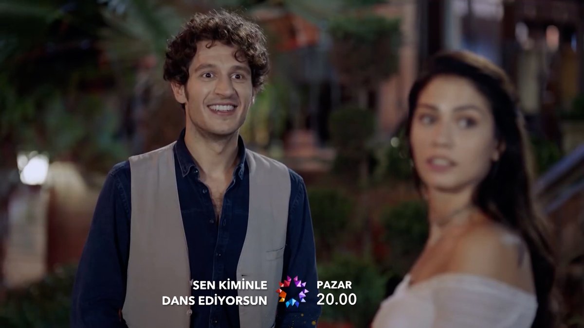 Hayatın zorluklarını dansla aşan Aysel'in hikayesi... 💃 #SenKiminleDansEdiyorsun pazar 20.00'de Star'da! #DemetÖzdemir #BinnurKaya #UrazKaygılaroğlu #OkanÇabalar