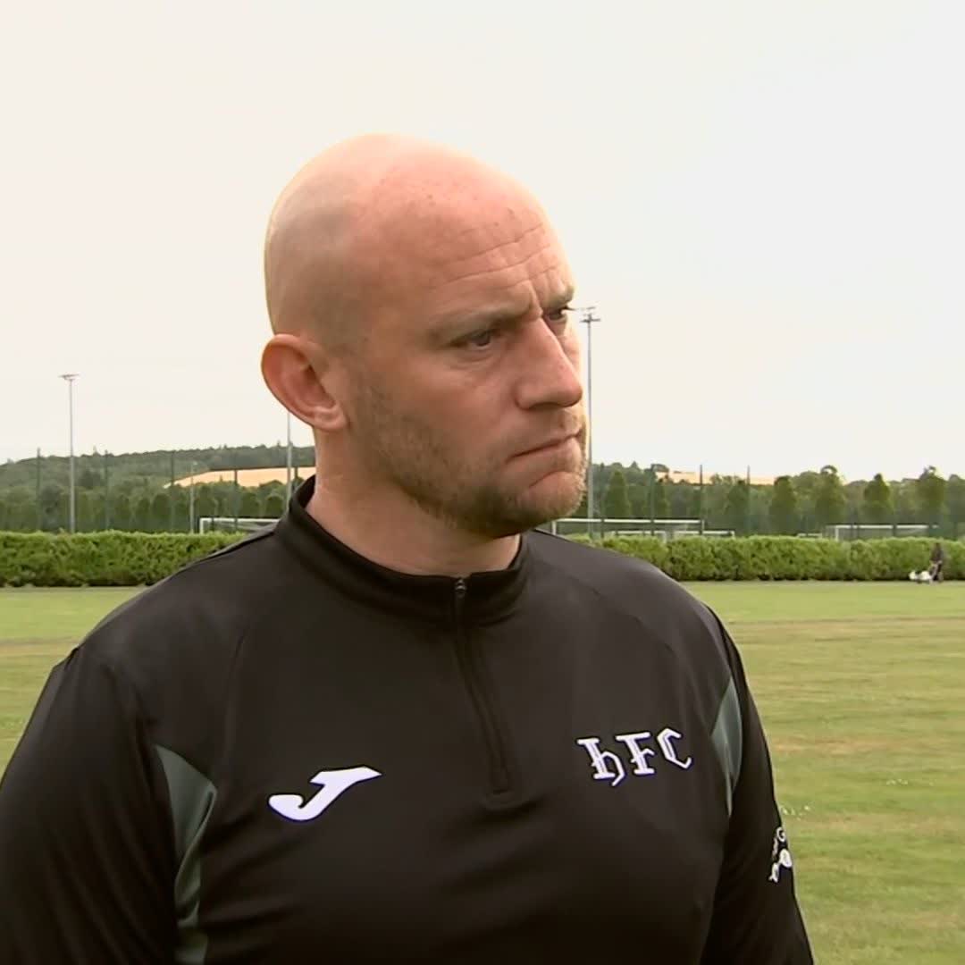 📝 'Delighted' by Bushiri's new deal 🆕 Work ongoing to sign more players 🏃♂️ Pre-season preparations 🟢 McGregor 'on the mend' after accident Hear from Hibs head coach David Gray ⤵️