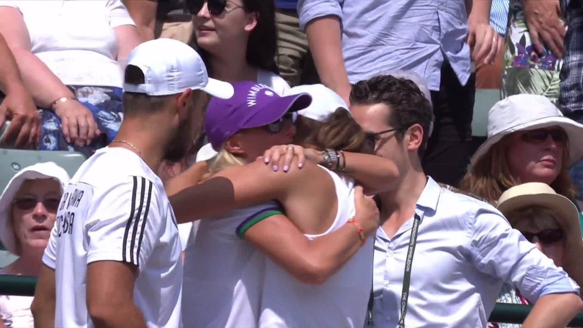 Iga Swiatek into her first final on grass since winning Wimbledon juniors in 2018!