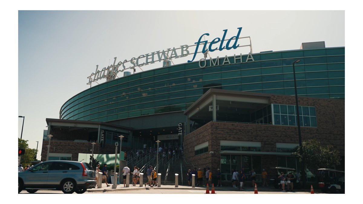 𝗢𝗗𝗘 𝗧𝗢 𝗢𝗠𝗔𝗛𝗔. How can you not be romantic about #SunBeltBSB at The Greatest Show on Dirt? ☀️⚾️
