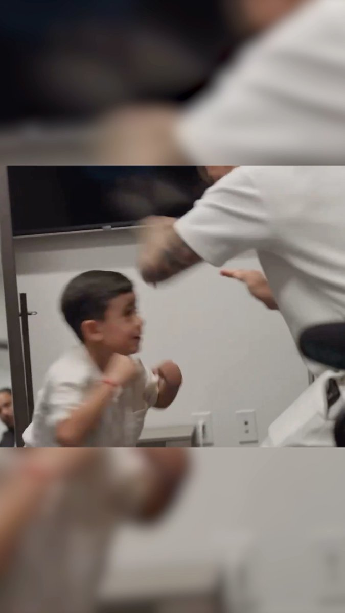 Imaginate que te llamen del kinder porqué tu nene noqueó a alguien con un spinning back elbow! 😍