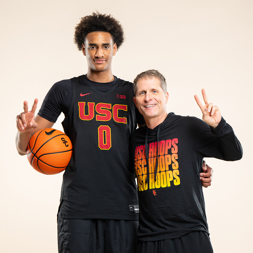 Alijah Arenas is a true Trojan already 🤣✌️