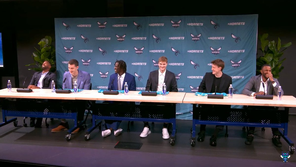 🎙️ Liam McNeeley: "Playing for Coach Hurley at UConn, I think that opened me up to a real intense coach. I think that's going to serve me well throughout my NBA career." 😂