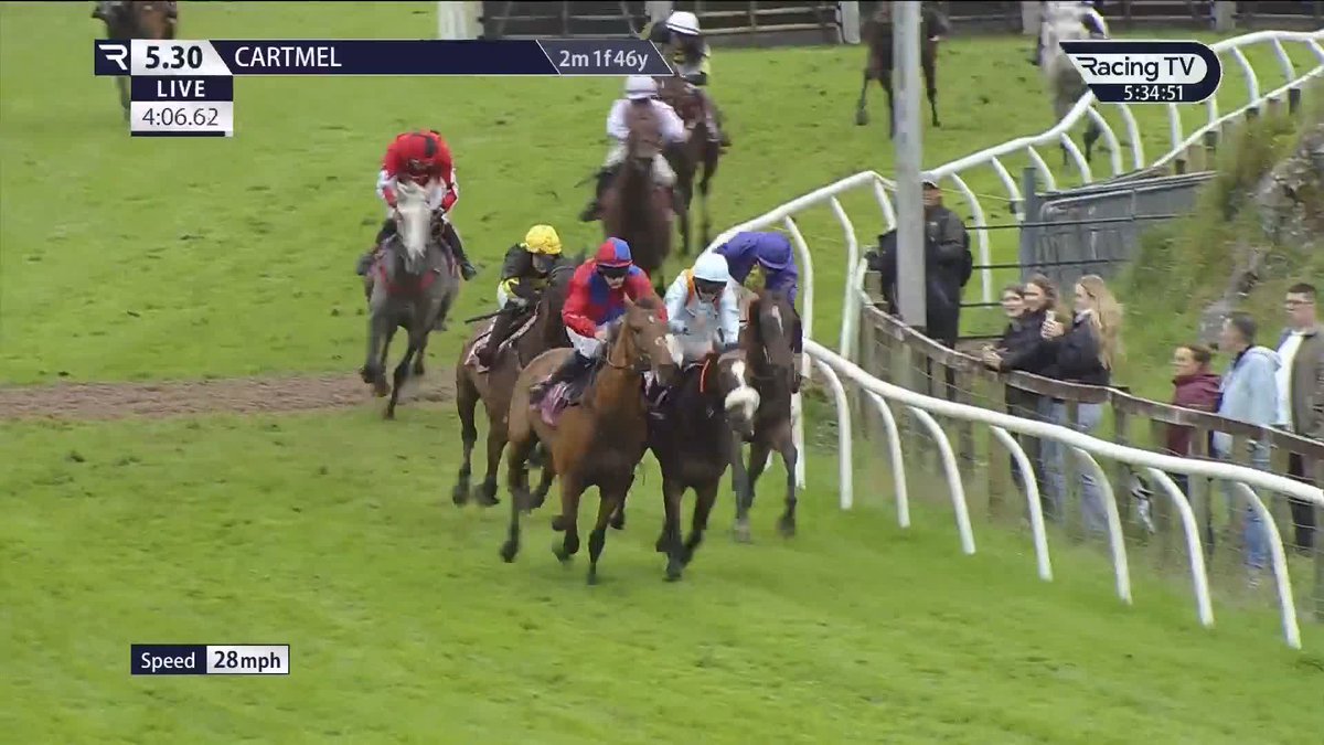 🏇 Saligo Bay fends off Book Of Secrets to win the John Wade Amateur Jockeys' Handicap Hurdle for Alan O'Sullivan and Sam England 👏