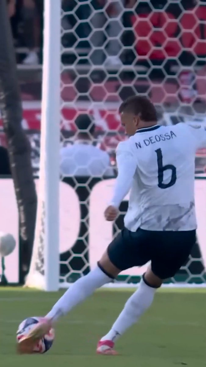 La potencia en el golazo de Deossa vs Urawa ☄️🤯 El gol más lejano en el Mundial de Clubes hasta el momento, 33 metros.
