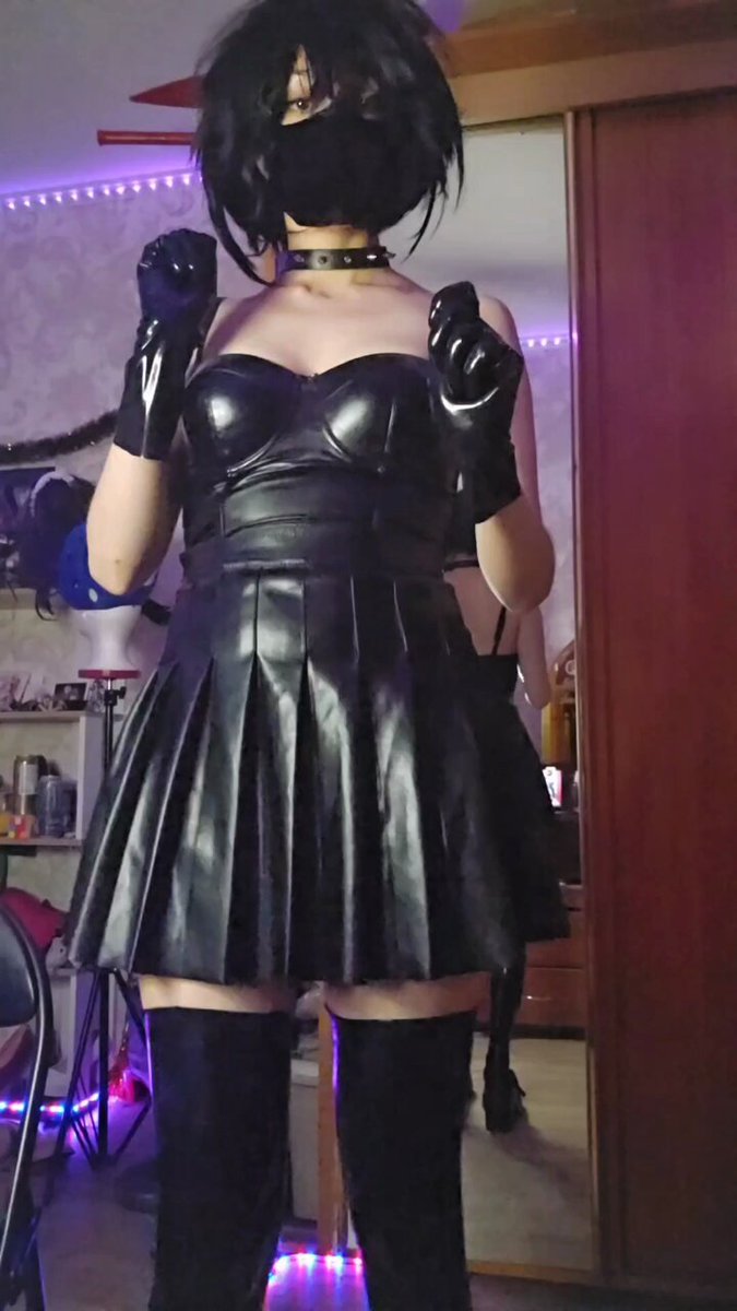 Shiny goth girl 🖤 #gothgirl