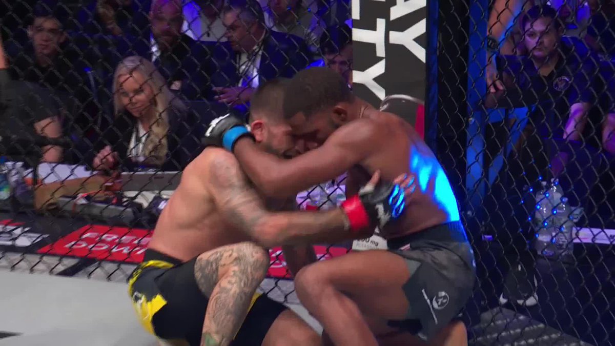 It's all love between Sergio Pettis & Raufeon Stots 👏 #PFLWorldTournament LIVE NOW 🇺🇸 ESPN 🌍