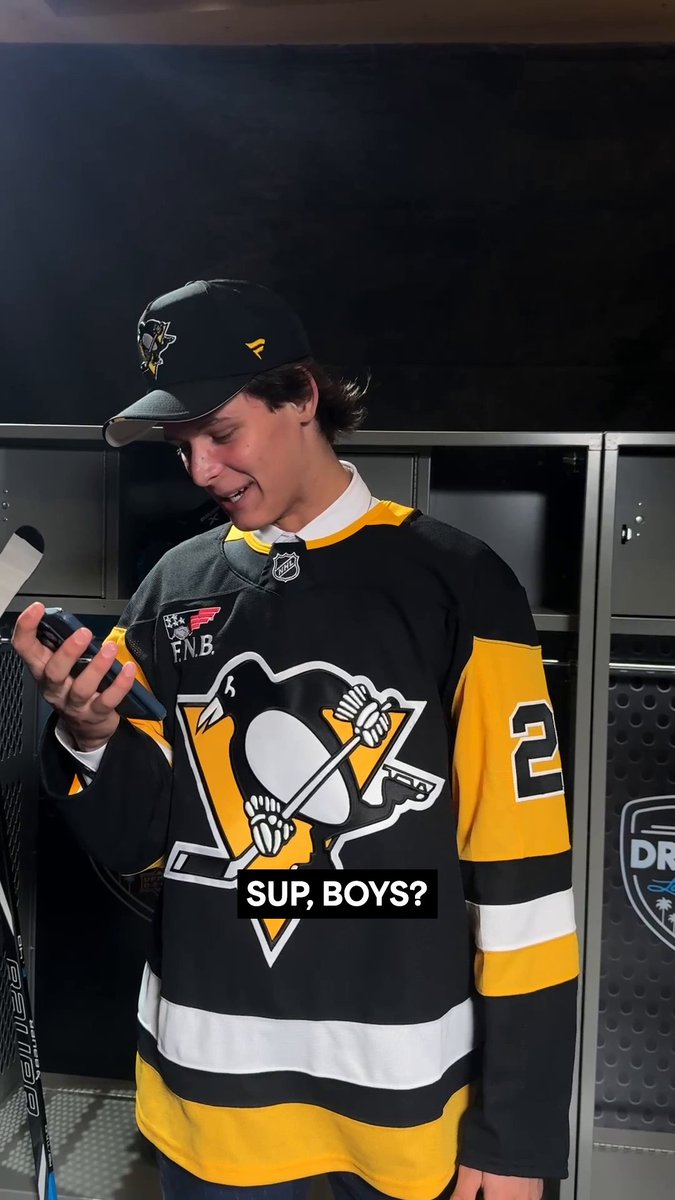 Michael Hage: Huge William Horcoff fan 😄 Cc: Michigan Hockey 📺: The 2025 Upper Deck #NHLDraft continues TODAY at 12p ET on ESPN+, NHL Network and Sportsnet!
